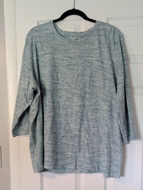 Kim Rogers Heathered Light Blue Crew Neck Top